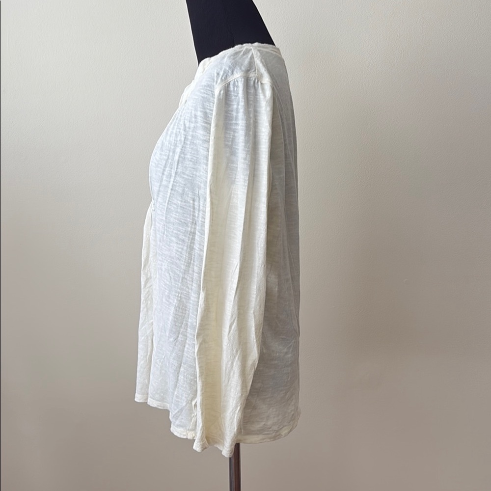 ❤️3/$15❤️ Motherhood Maternity Cream Long Sleeve Top - Picture 5 of 6